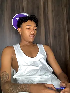 Boy cock18 online show from 09/25/25, 04:27