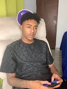 Boy cock18 online show from 10/12/25, 03:33