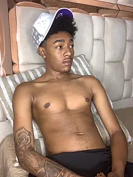 Boy cock18 online show from 10/18/25, 04:52