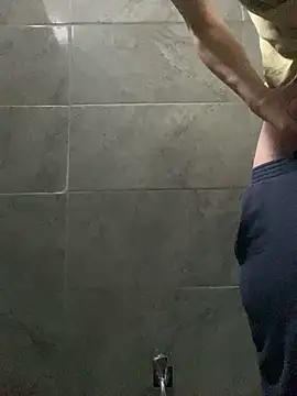 Snapshot of ekskekejejej chatting on 11/05/25, 09:59 ekskekejejej online show from 11/05/25, 09:59