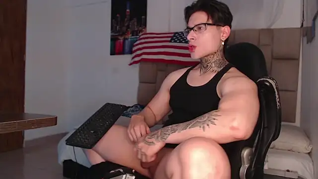 Snapshot of DennisWalkerr chatting on 01/08/25, 01:21 DennisWalkerr online show from 01/08/25, 01:21