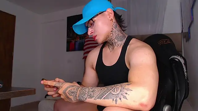 Snapshot of DennisWalkerr chatting on 03/08/25, 02:55 DennisWalkerr online show from 03/08/25, 02:55