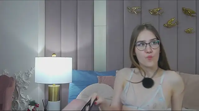 SashaMeow online show from 03/22/25, 07:20