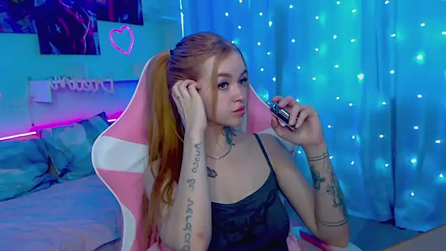 Snapshot of Naughty_Mable chatting on 02/03/25, 08:13 Naughty Mable online show from 02/03/25, 08:13