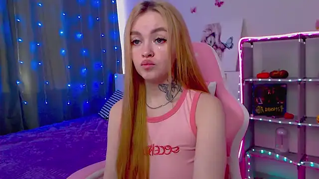 Snapshot of Naughty_Mable chatting on 03/14/25, 03:26 Naughty Mable online show from 03/14/25, 03:26