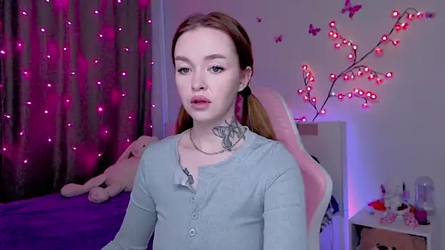 Snapshot of Naughty_Mable chatting on 09/22/25, 12:56 Naughty Mable online show from 09/22/25, 12:56