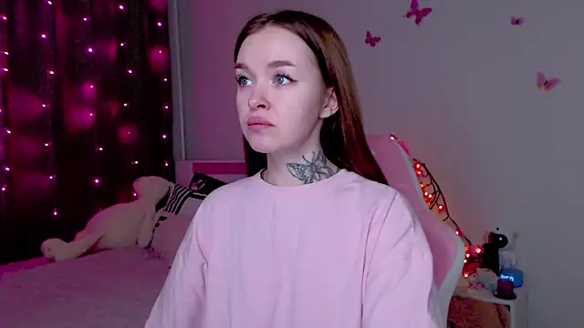 Snapshot of Naughty_Mable chatting on 11/28/25, 12:46 Naughty Mable online show from 11/28/25, 12:46