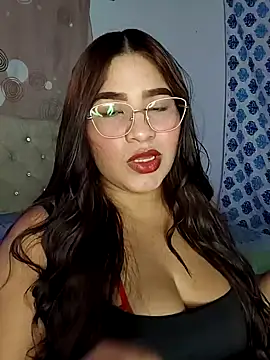 mia18 queen online show from 01/15/26, 04:17