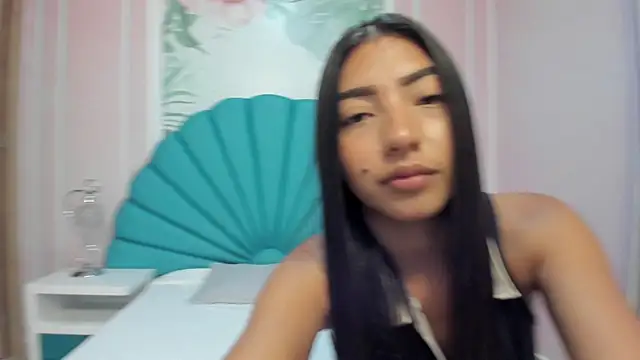 Daphne Fox  online show from 02/19/25, 05:27