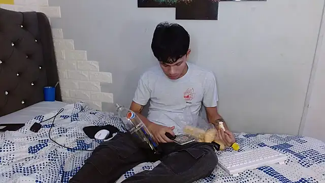 andy dan18 online show from 09/09/25, 05:34