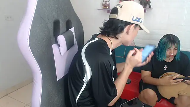 andy dan18 online show from 11/24/25, 03:34