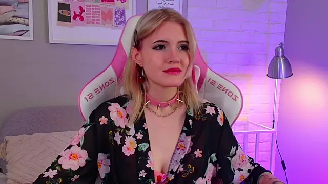 NellieLoyns online show from 03/04/25, 11:32