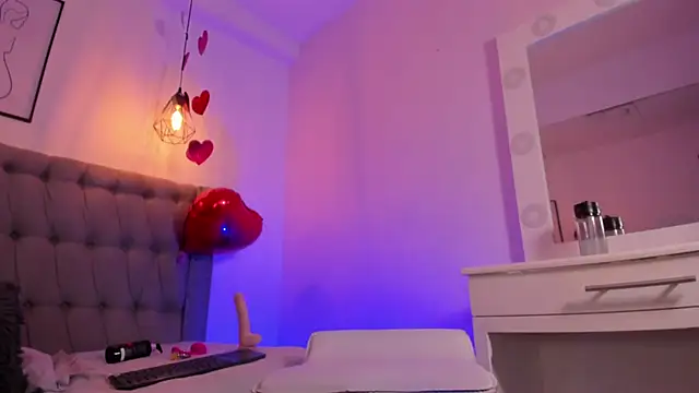 GysellHanson online show from 02/12/25, 03:16