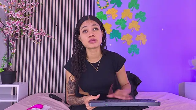 GysellHanson online show from 03/24/26, 11:37