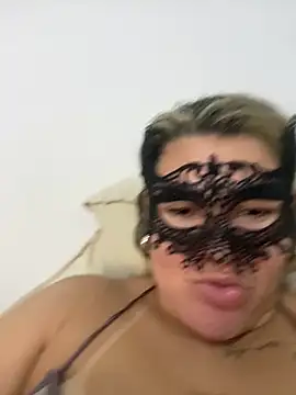 Casadadelicia26 online show from 02/15/26, 06:21