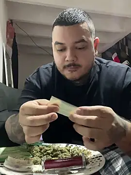 El Titan1998 online show from 01/08/25, 12:05