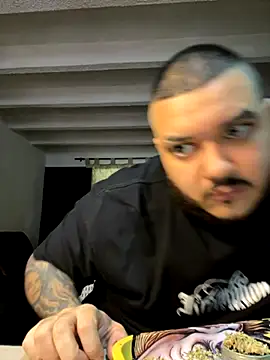 El Titan1998 online show from 09/17/25, 08:10