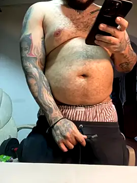 El Titan1998 online show from 10/14/25, 10:21