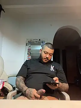 El Titan1998 online show from 10/24/25, 11:45