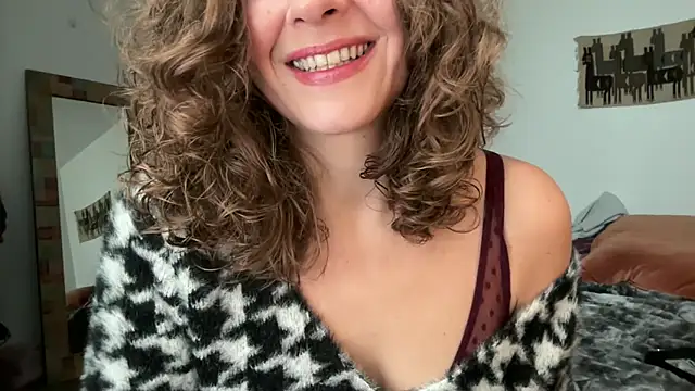 leahsparkles online show from 11/03/25, 03:02