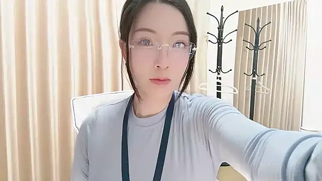 Lucky-kaka999 online show from 12/23/25, 01:47