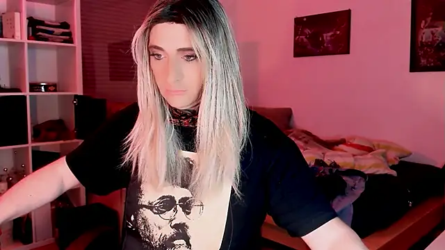 Snapshot of DYasmin69 chatting on 03/15/25, 12:47 DYasmin69 online show from 03/15/25, 12:47