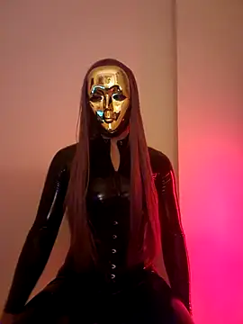 Snapshot of NoraInMask chatting on 03/01/25, 09:26 NoraInMask online show from 03/01/25, 09:26