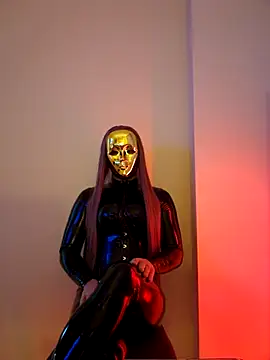 Snapshot of NoraInMask chatting on 03/02/25, 03:48 NoraInMask online show from 03/02/25, 03:48