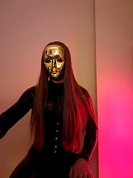 Snapshot of NoraInMask chatting on 03/06/25, 05:33 NoraInMask online show from 03/06/25, 05:33