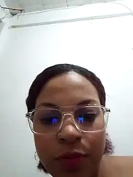 Snapshot of BlakeandRouse chatting on 12/29/24, 08:11 BlakeandRouse online show from 12/29/24, 08:11