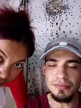 Snapshot of BlakeandRouse chatting on 01/04/25, 05:16 BlakeandRouse online show from 01/04/25, 05:16