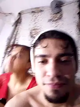 Snapshot of BlakeandRouse chatting on 01/04/25, 08:17 BlakeandRouse online show from 01/04/25, 08:17