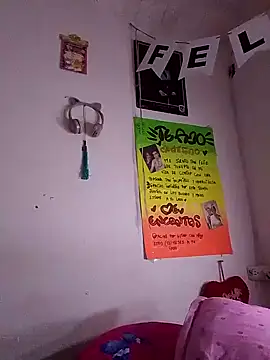 Snapshot of BlakeandRouse chatting on 01/17/25, 09:06 BlakeandRouse online show from 01/17/25, 09:06