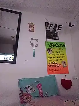 Snapshot of BlakeandRouse chatting on 01/19/25, 05:49 BlakeandRouse online show from 01/19/25, 05:49