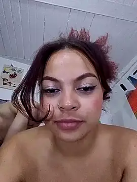 Snapshot of BlakeandRouse chatting on 02/02/25, 11:21 BlakeandRouse online show from 02/02/25, 11:21