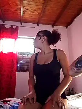 Snapshot of BlakeandRouse chatting on 03/16/25, 09:05 BlakeandRouse online show from 03/16/25, 09:05