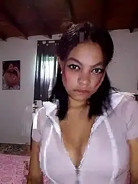 Snapshot of BlakeandRouse chatting on 10/05/25, 06:06 BlakeandRouse online show from 10/05/25, 06:06