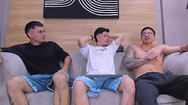 hell twink online show from 04/18/26, 01:09