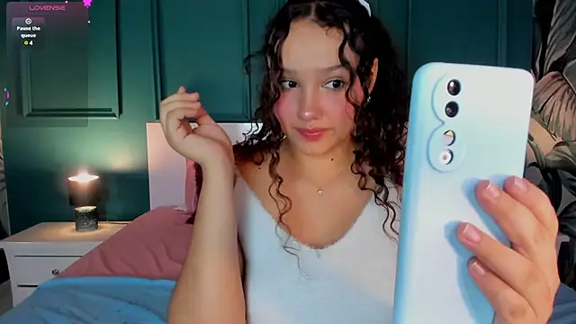 LucyLovelyy online show from 01/29/25, 03:33