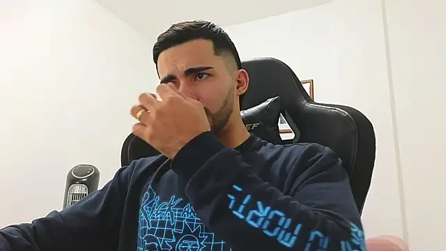 Massimoo 07 online show from 01/03/25, 10:51