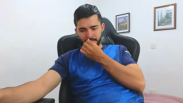 Massimoo 07 online show from 02/08/25, 08:42