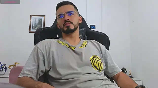 Massimoo 07 online show from 10/15/25, 07:25