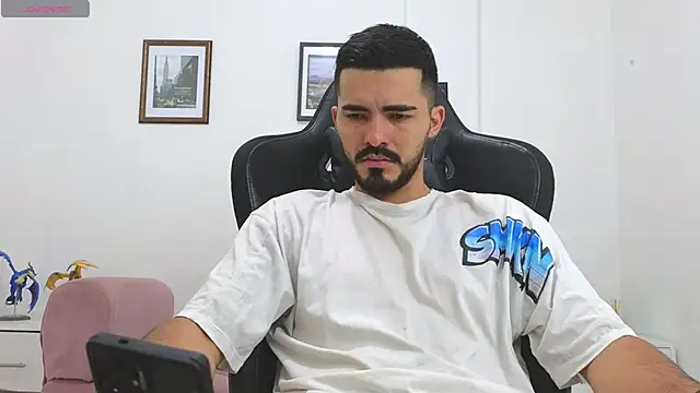 Massimoo 07 online show from 10/21/25, 03:02