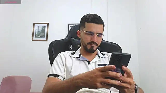 Massimoo 07 online show from 11/10/25, 09:47