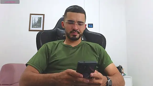 Massimoo 07 online show from 11/19/25, 07:25