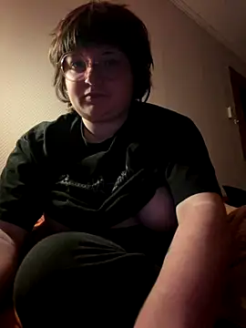 Snapshot of _dwhorekin_ chatting on 11/30/25, 12:14 dwhorekin online show from 11/30/25, 12:14