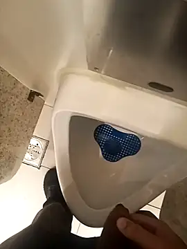 Snapshot of Arasu_ chatting on 11/12/25, 09:03 Arasu online show from 11/12/25, 09:03