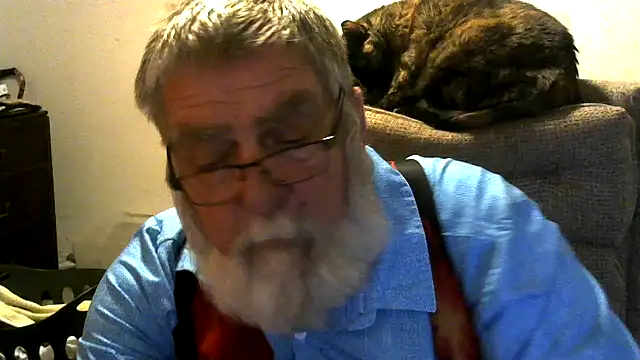 viejo oso online show from 04/10/26, 03:23