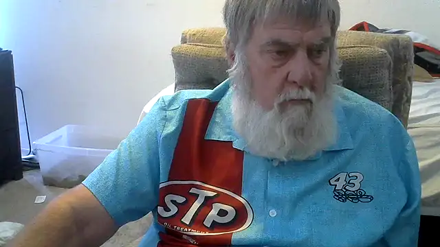viejo oso online show from 06/07/26, 05:55