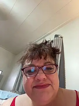 Luciouslouise72xh online show from 11/08/25, 12:16